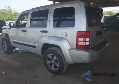 2011 Jeep Liberty Sport z USA, uszkodzony, nr VIN 1J4PN2GK4BW531246